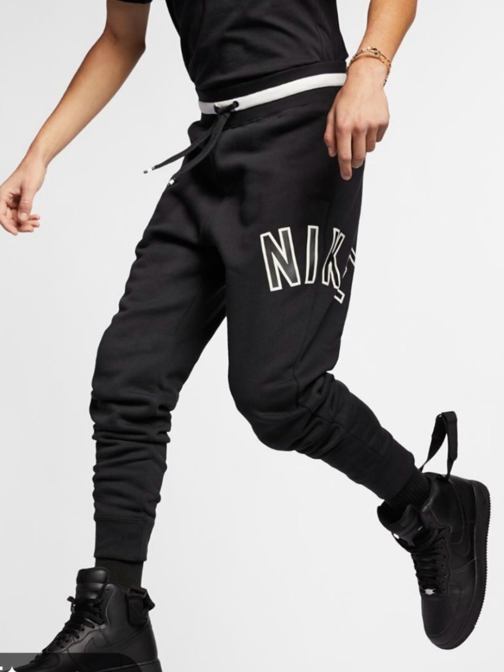 Nike Air Black Label Joggers Size Small